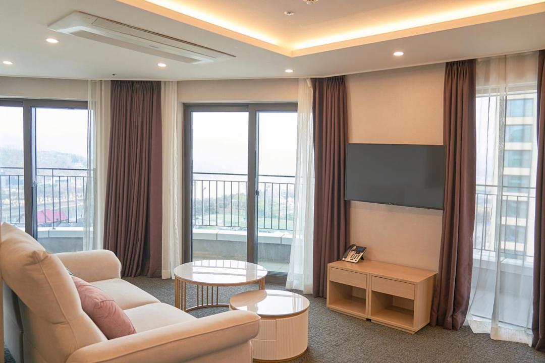 Chuncheon Eston Hotel Dış mekan fotoğraf