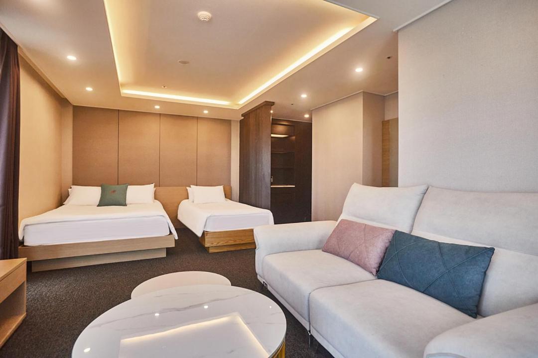 Chuncheon Eston Hotel Dış mekan fotoğraf